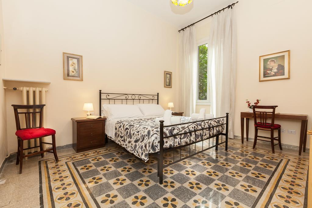 Betty Holiday Valadier Roma Eksteriør bilde